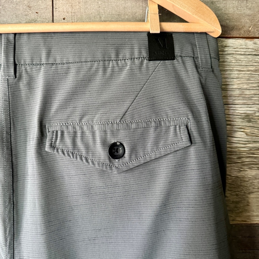Vuori Pebble Shorts Men Shale Stretch Performance V399 Golf Casual Travel 33 - Picture 11 of 16